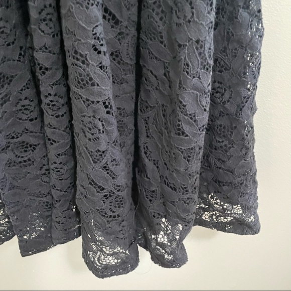 Kismet gray lace dress - Picture 6 of 9